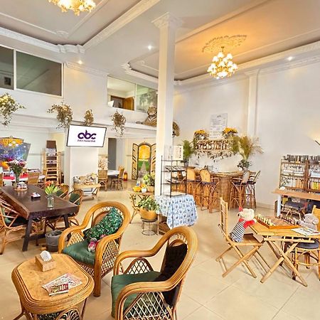 Dutch Hosted B&B, Abc Phnom Pen Exterior foto